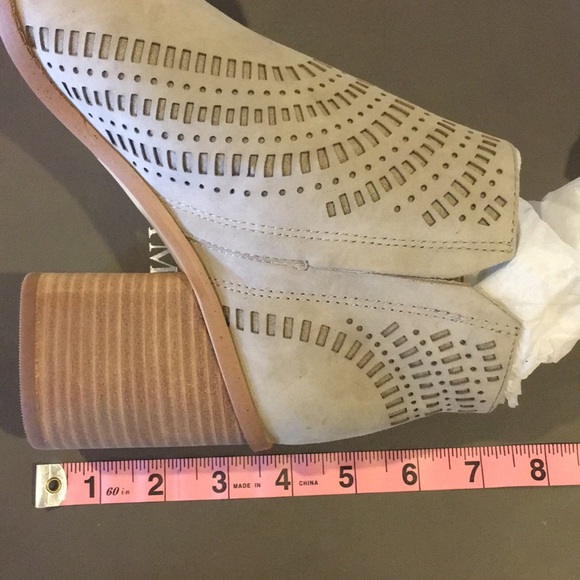 Vince Camuto suede booties - Picture 8 of 8